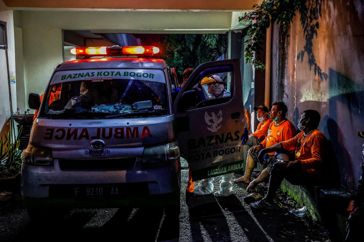 Coronavirus COVID19 Pandemic-Garry Lotulung-003