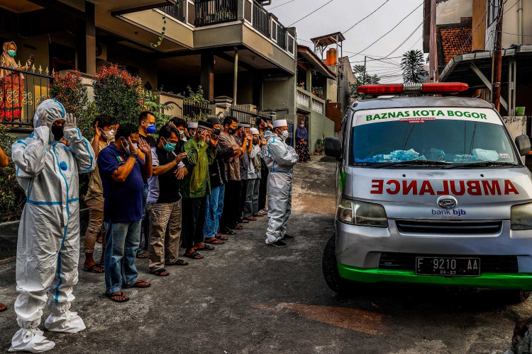 Coronavirus COVID19 Pandemic-Garry Lotulung-009