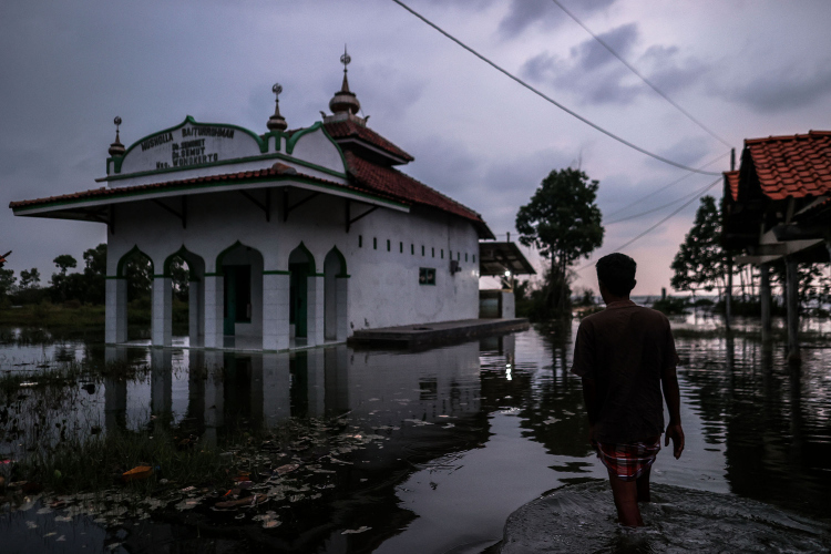 Sea Levels-Garry Lotulung-015